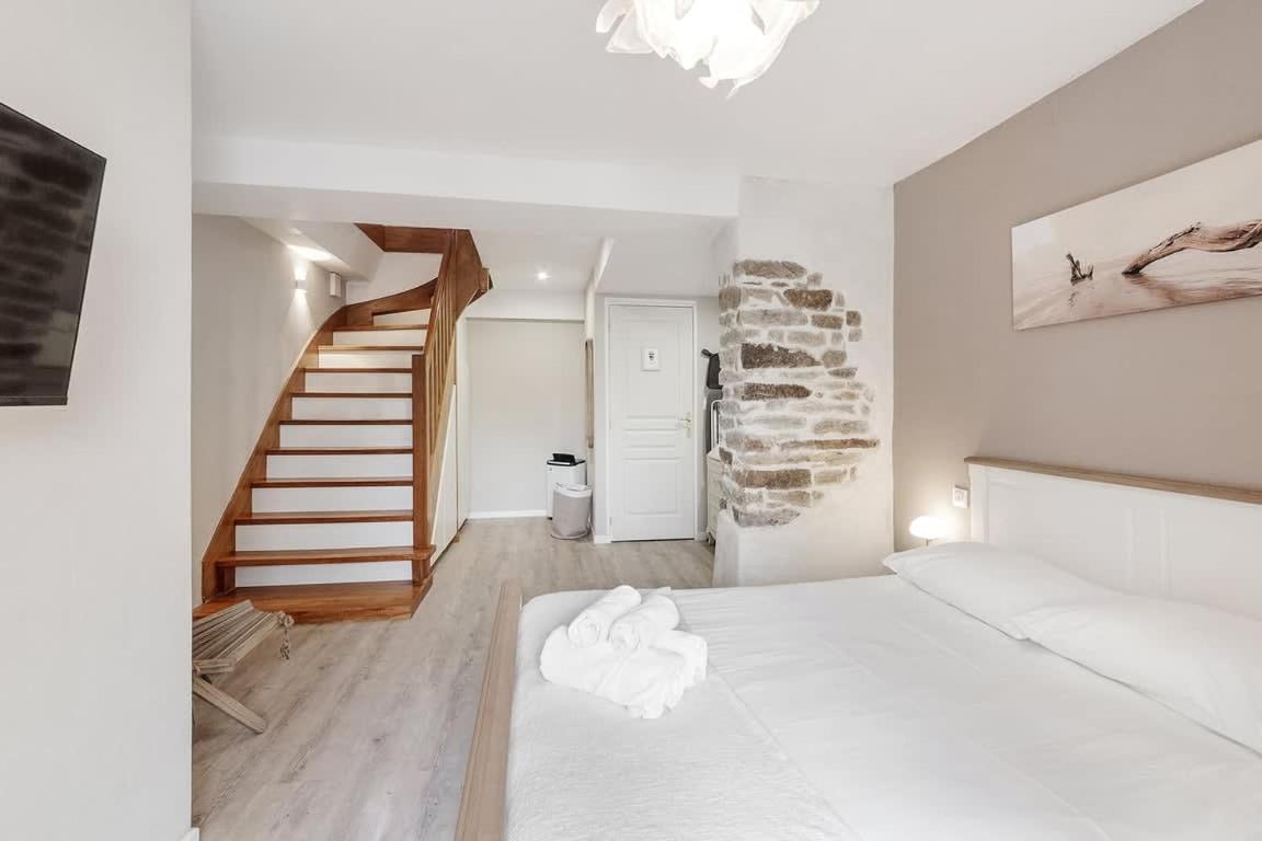 Tassigny - Charmant Appartement/ Terrasse - Port Ванн Экстерьер фото